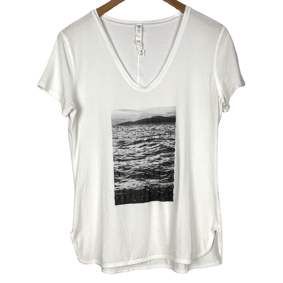 - LULULEMON circadian graphic short sleeve tee Athleisure Coastal Pima Cotton - Picture 3 of 9